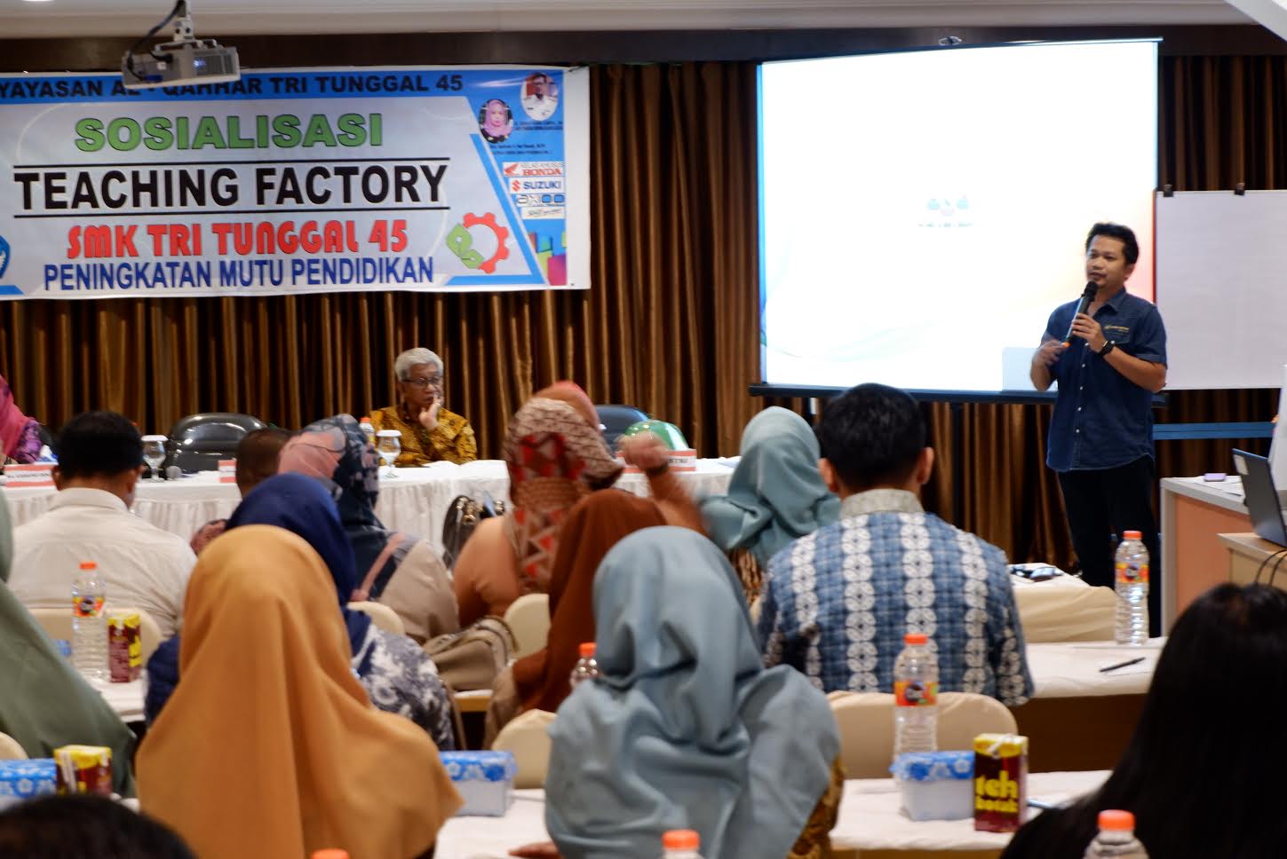 Astra Motor Salurkan CB 150R ke SMK Tri Tunggal 45 Makassar