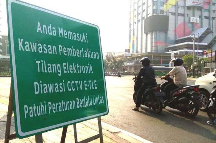 stnk-diblokir-karena-tilang-elektronik-begini-cara-bukanya-dan-tahapan-pemblokiran.jpg