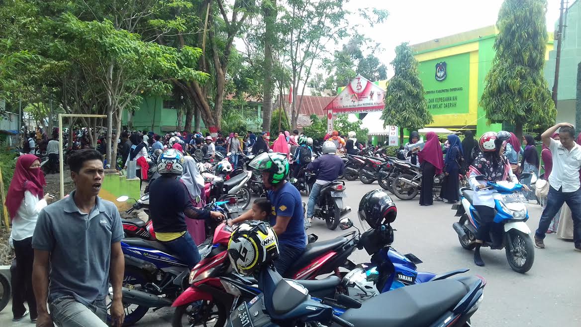 suasana-depan-kantor-bkdd-enrekang_20181102_094028.jpg