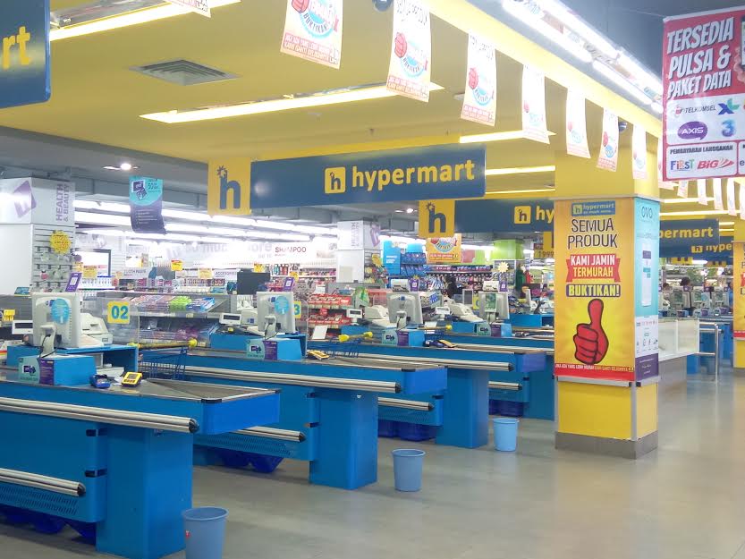 suasana-hypermart-mp-makassar-jumat-282019.jpg