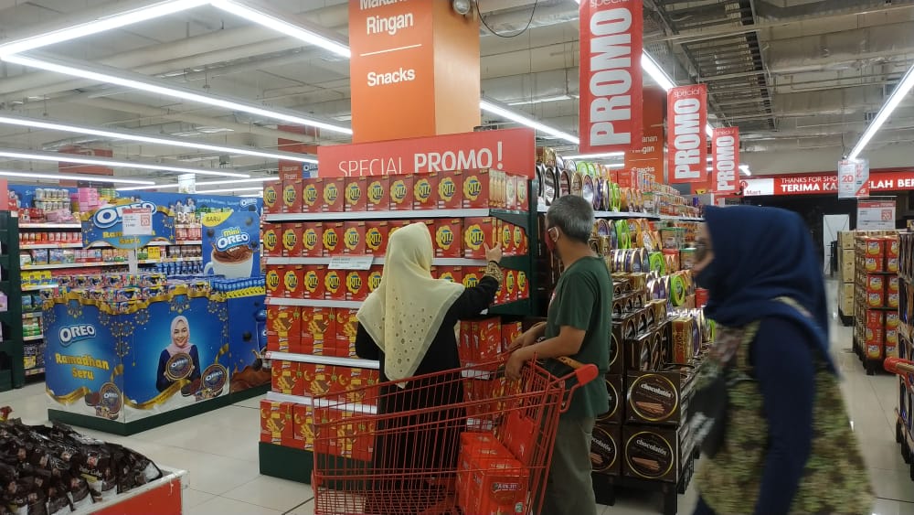 suasana-lotte-mart-makassar-sabtu-2542020.jpg