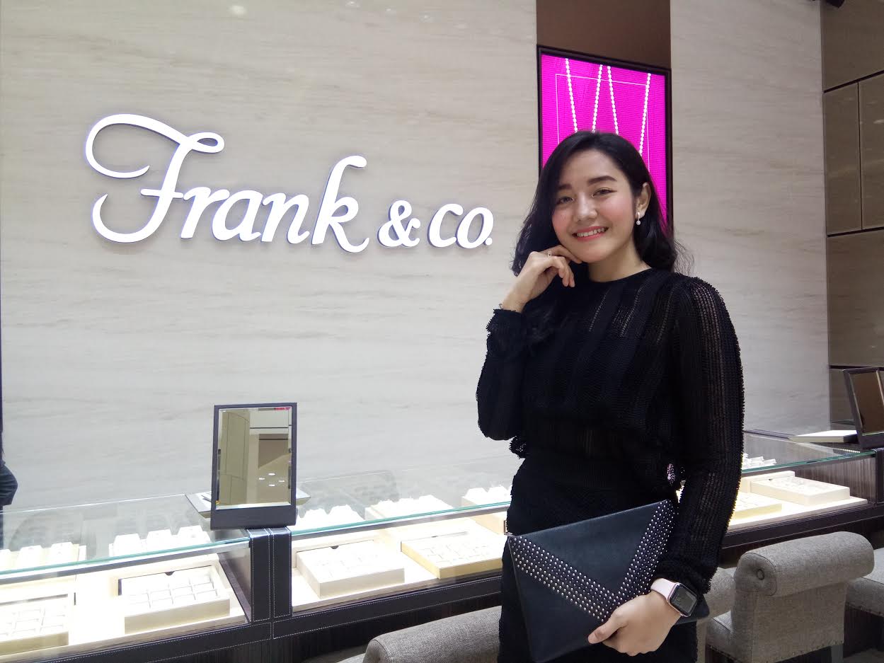 suasana-outlet-frank-co-di-nipah-mall-makassar.jpg