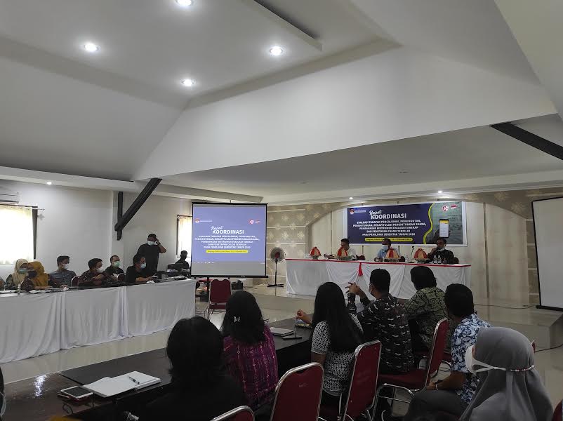 suasana-pembukaan-rapat-evaluasi-pelaksanaan-pilkada-12-kabupatenkota-sulsel.jpg