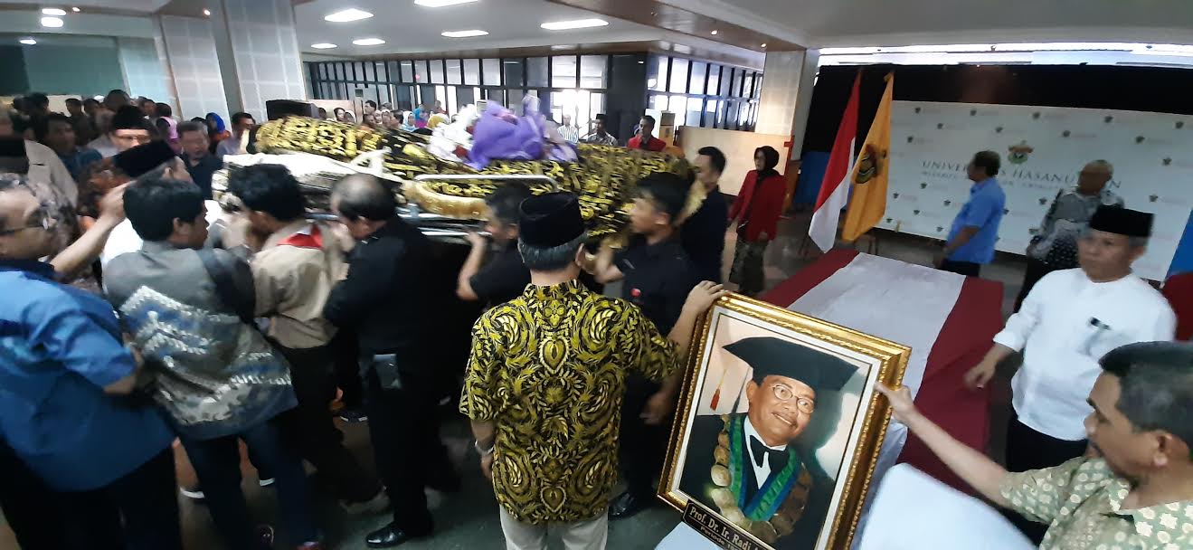 Aksa Mahmud: Prof Radi Punya Prinsip Tekun dan Komitmen