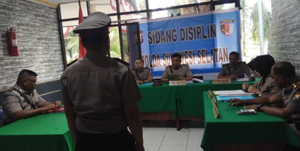 suasana-saat-proses-sidang-disiplin-pelanggaran-di-polda-sulsel-darultribun.jpg