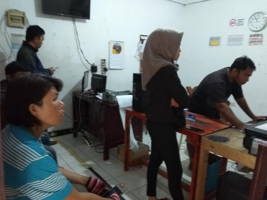 suasana-salah-satu-tempat-jasa-pendaftaran-cpns-dan-pppk-di-kota-palu.jpg