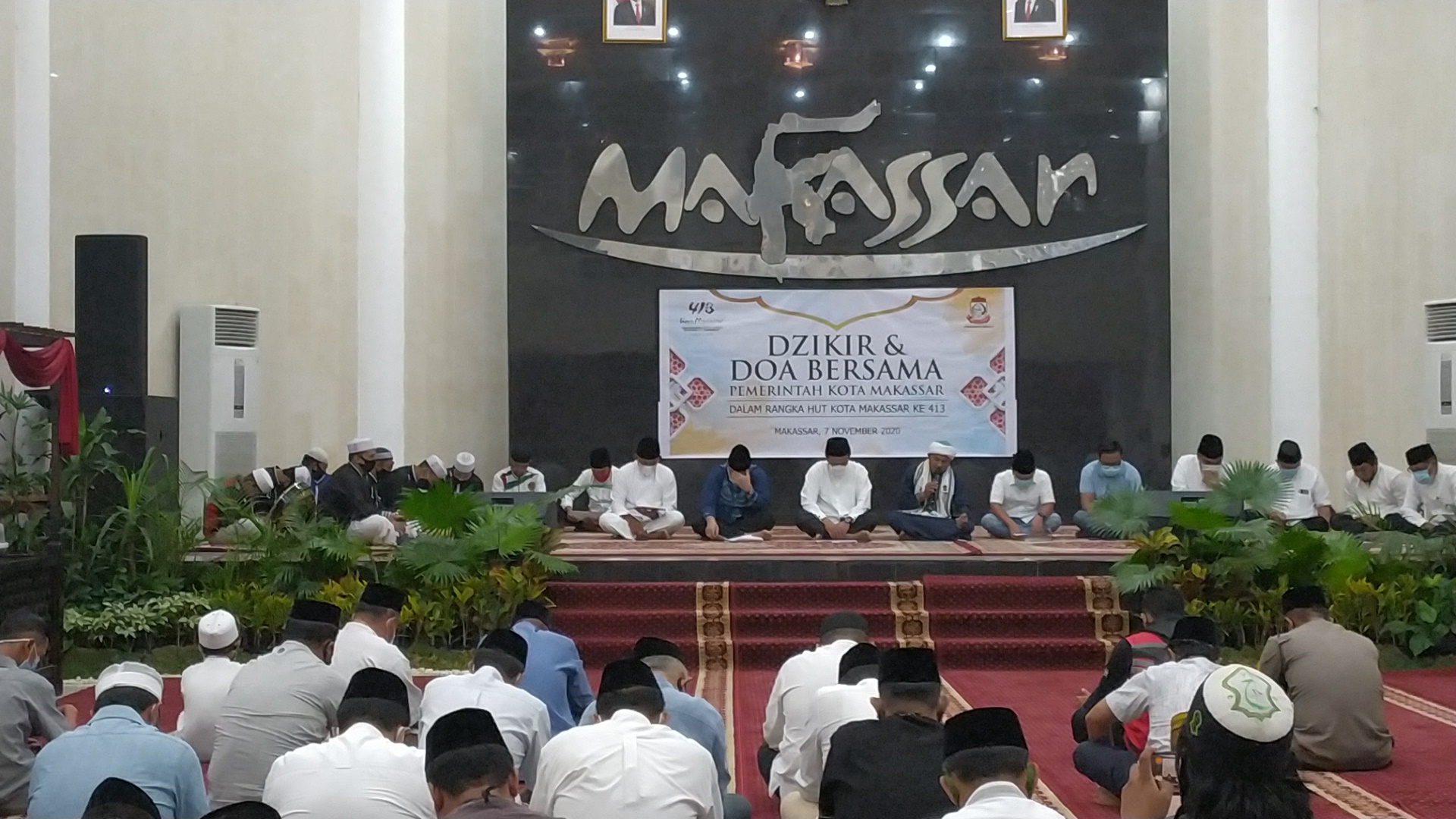 suasana-zikir-dan-doa-bersama-dalam-rangka-hut-makassar-ke-413.jpg