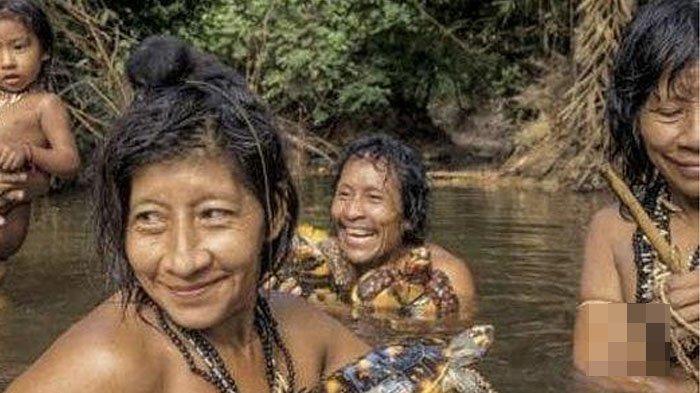 suku-amazon-tanpa-pria.jpg