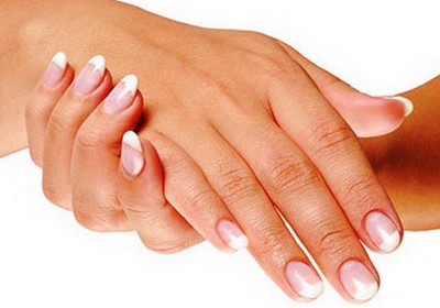 Lakukan 5 Hal ini, Biar Tangan Tidak Kasar dan Keriput Saat Salaman di Hari Raya