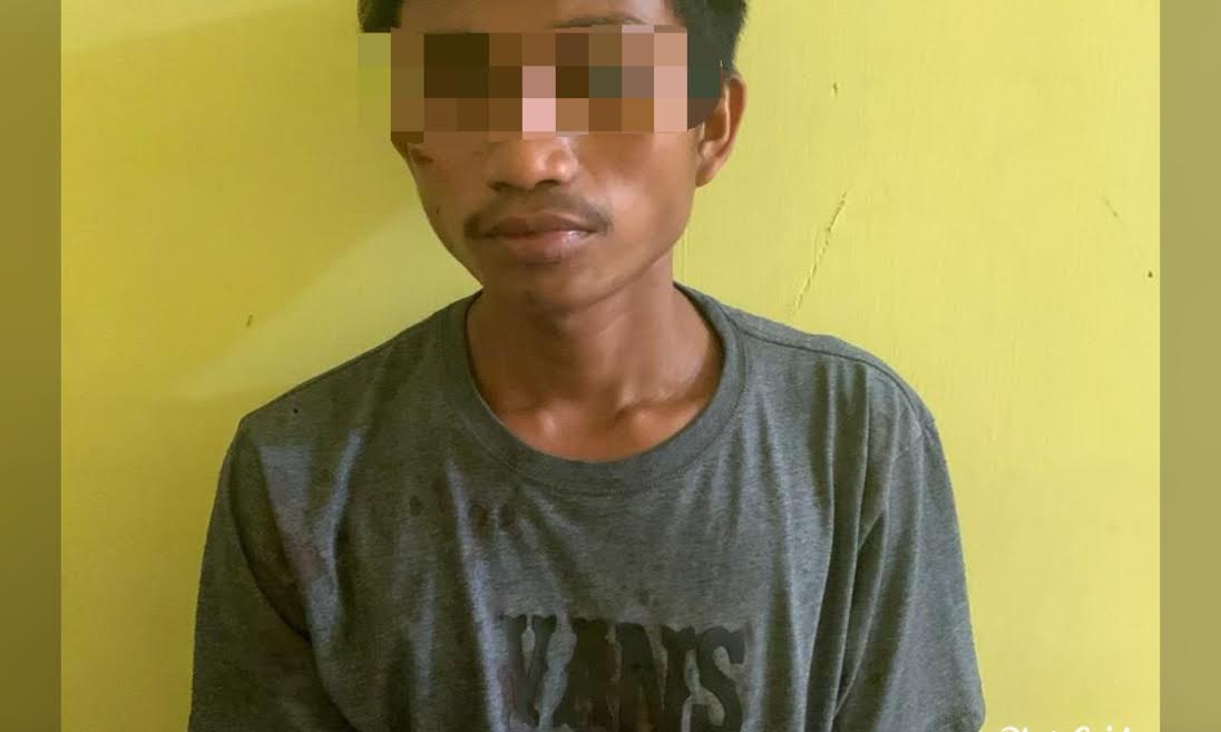 terduga-pelaku-penikaman-bernama-eki-ardiansyah-26-tahun-diamankan-polisi.jpg