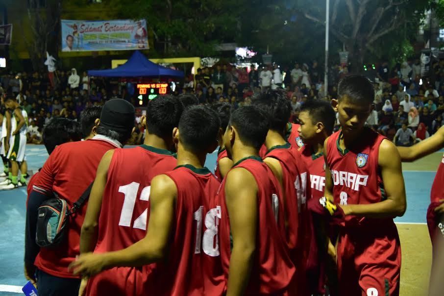 tim-bola-basket-putra-sidrap-berhasil-mengalahkan-tuan-rumah-pinrang_20180927_103219.jpg