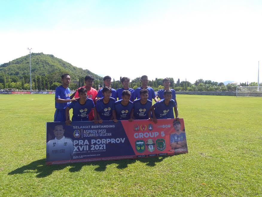 tim-sepak-bola-pra-porprov-kabupaten-wajo.jpg
