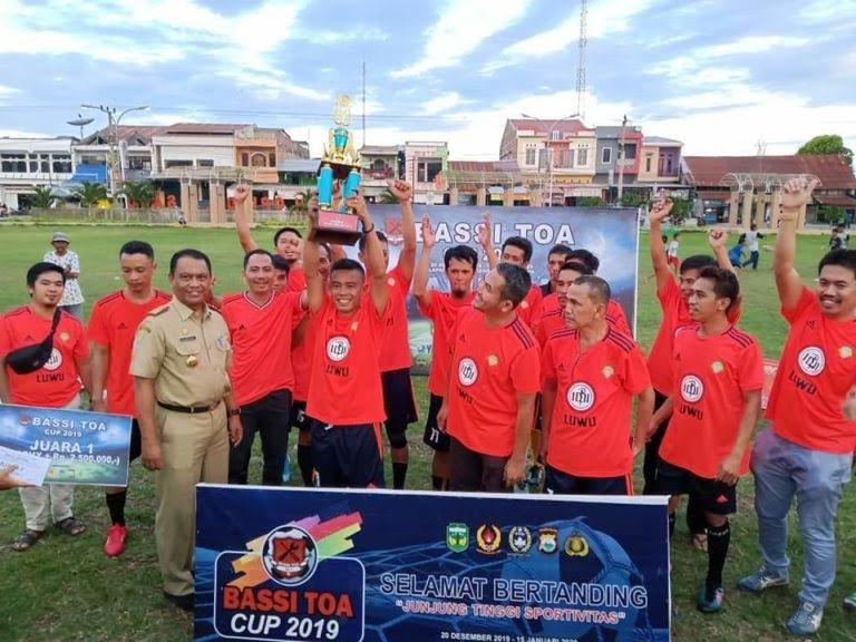 tim-sepakbola-rsud-batara-guru-juara-pertama.jpg