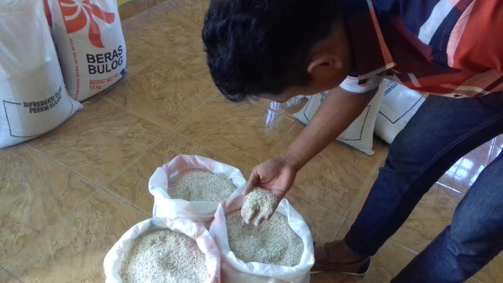 tolak-beras-raskin_20161021_104913.jpg