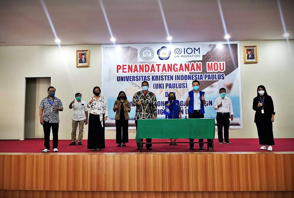 uki-paulus-makassar-bekerjasama-dengan-international-organization-for-migration-iom-2362020.jpg