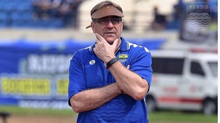 update-persib-bandung-robert-rene-alberts-absen-di-gim-internal-tim-maung-bandung-ada-apa.jpg