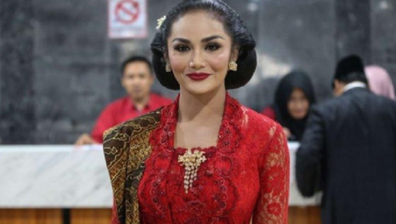 uu-cipta-kerja-menuai-pro-dan-kontra-ini-kata-anggota-dpr-ri-fraksi-pdi-perjuangan-krisdayanti.jpg