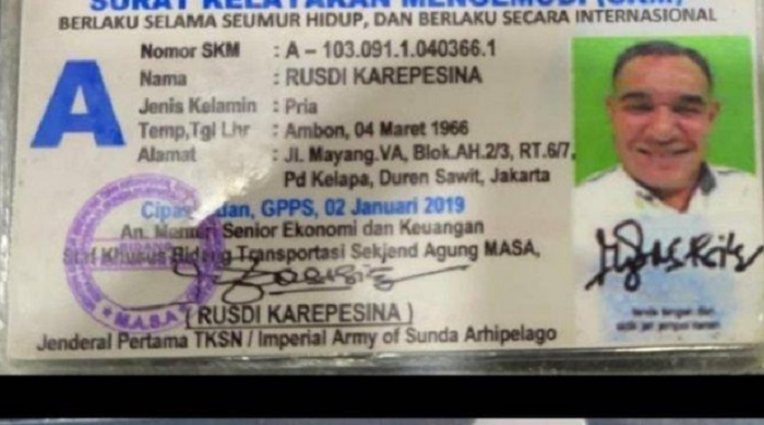 viral-rusdi-karepesina-jenderal-muda-negara-kekaisaran-sunda-nusantara-kena-tilang.jpg