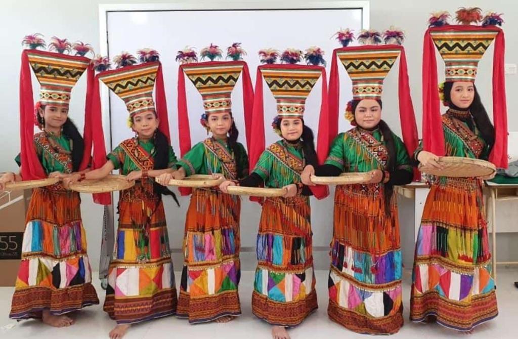 SD Telkom Makassar Populerkan Kembali Permainan Tradisional Melalui Porseni Sekolah