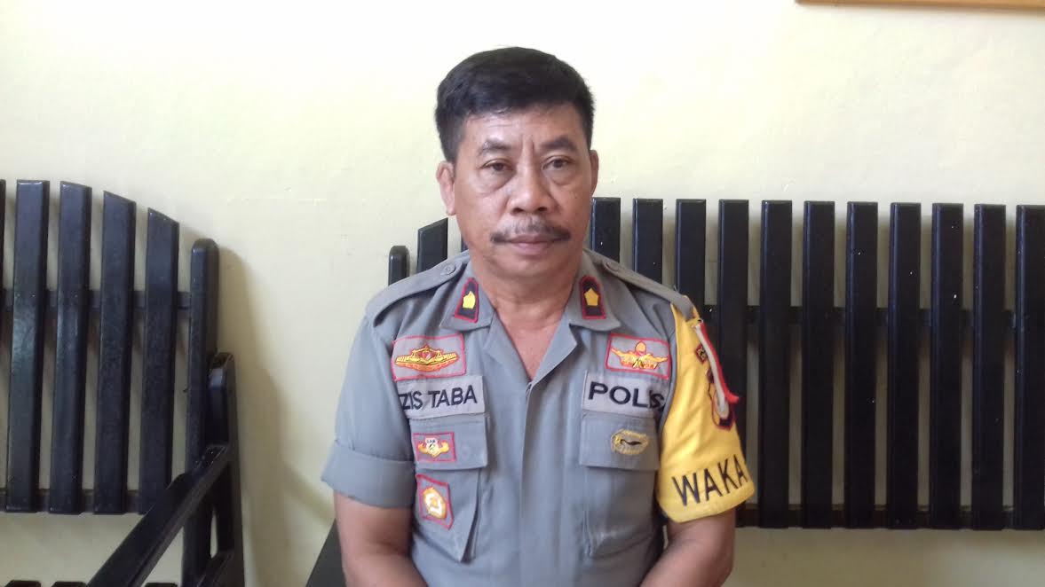 wakapolres-enrekang-kompol-aziz-taba_20180710_203404.jpg