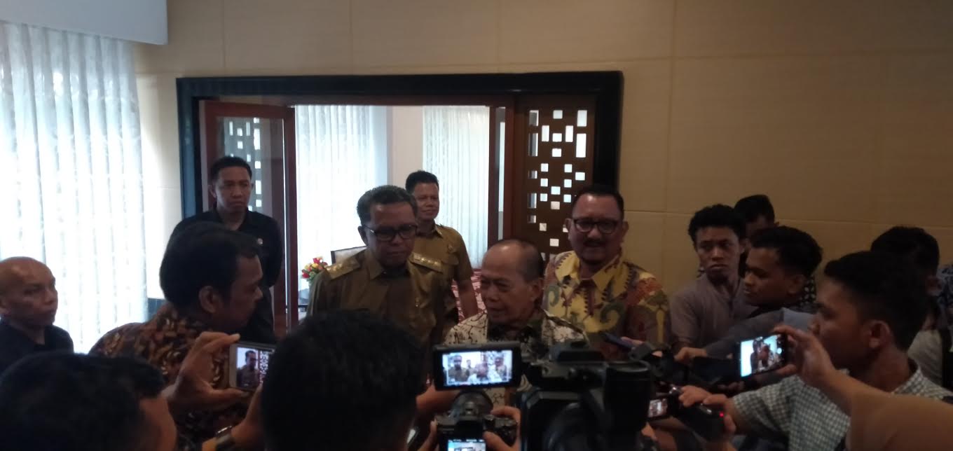 wakil-ketua-mpr-ri-syarief-hasan-menyambangi-kantor-gubernur-sulsel.jpg
