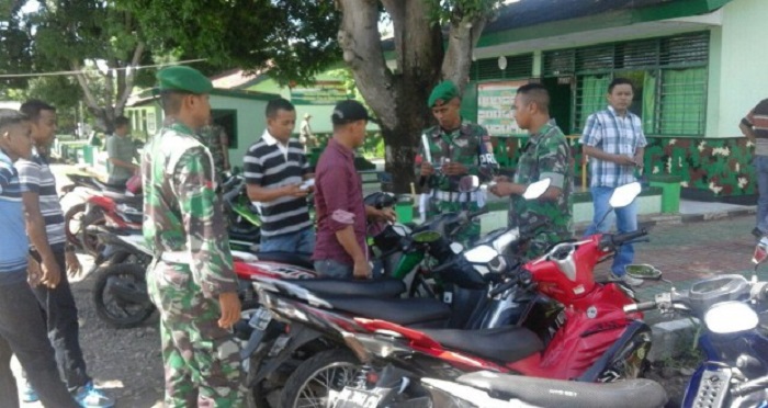 Kelengkapan Berkendara Anggota Yonif 726 Tamalatea Diperiksa Provost