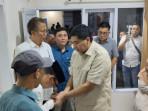 20250911_TANGISAN-KELUARGA-ABAY_tangisan-keluarga-korban-kebakaran-DPRD-Makassar.jpg