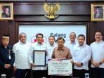 Ketua PMI Jusuf Kalla Terima Donasi Rp1,5 M dari Warga Tangerang Bantu Gaza