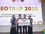 KIRA SMA Islam Athirah Bone Juara 1 Lomba Esai dan Infografis di Universitas Padjajaran