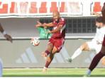 Menit 70 PSM Makassar 0-0 PSIM Yogyakarta, Peluang Alex Tanque-Medina Dimentahkan Cahya Supriadi