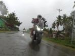 20251008-Pemotor-Jalan-Basah.jpg
