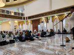 34-Jemaah-Calon-Haji-kuota-tambahan-dilepas-di-Masjid-Songkok-Recca-Bone.jpg
