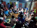 51-korban-gempa-mamuju-mengunsi-ke-desa-camba-camba-kabupaten-jeneponto-rabu-2012021.jpg