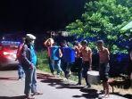 6-pemuda-yang-digrebek-berpesta-miras-diberi-hukuman-fisik-sabtu-1652020.jpg