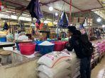 Harga Beras Lokal di Pasar Tramo Maros Rp13.500 per Kilogram