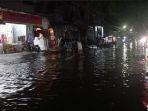 Banjir-di-depan-Pasar-Sentral-Pinrang-Kamis-3062022.jpg