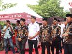 Bawaslu-Kabupaten-Luwu-Sulsel-di-samping-Komisoner-KPU-Luwu-saat.jpg