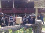 Brimob-kawal-panitia-pemilihan-di-TPS-1-Dusun-Hampange.jpg