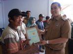 Bupati-Pangkep-Serahkan-257-Sertifikat-Tanah-di-Kelurahan-Bontoa.jpg