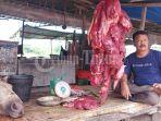 Daeng-Sitaba-60-Pedagang-daging-kuda-di-Pasar-Induk-Karisa-Kecamatan-Binamu-Kabupaten-Jeneponto.jpg