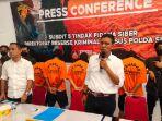Dirreskrimsus-Kombes-Pol-Helmi-Kwarta-saat-press-release-di-Mapolda-Sulsel.jpg