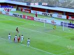 Eksekusi-penalti-Alexis-Messidoro-pada-babak-kedua.jpg