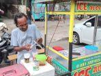 Faiz-Tosal-dagang-bubur-kacang-ijo-di-Jl-Kranggan-Surabaya.jpg