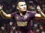 Ferdinand-Sinaga-saat-berseragam-PSM-Makassar.jpg