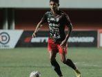 Gelandang-Bali-United-Rizky-Pellu-yang-genjar-dirumorkan-dengan-PSM-Makassar.jpg
