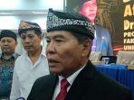 Gubernur-Kaltara-Zainal-Arifin-Paliwang-di-aula-LPPM-Unhas-Senin-1982024.jpg