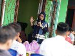 Husniah-dalam-acara-silaturahim3der.jpg