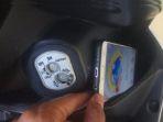 Ilustrasi-Awas-jangan-sembarangan-simpan-HP-di-dasbor-motor-ada-6-bahayanya.jpg