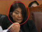 Inilah-Alasan-Ayah-Brigadir-J-Minta-Putri-Candrawathi-Istri-Ferdy-Sambo-Lepas-Masker-di-Ruang-Sidang.jpg