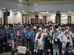 JCH-asal-Provinsi-Papua-yang-tergabung-pada-Kloter-8-embarkasi-makassar.jpg